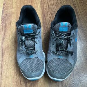 Youth boys Under Armour sneakers